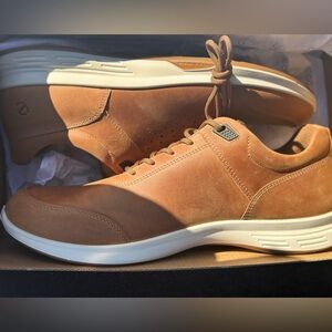 Ecco Brown Shoe Interior